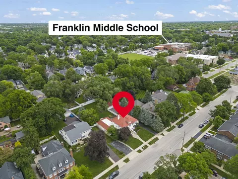 201 W Union Ave, Wheaton, IL 60187 photo 9