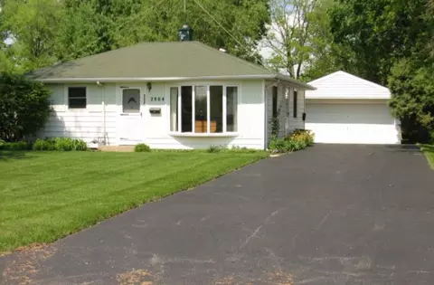 2804 School Dr, Rolling Meadows, IL 60008