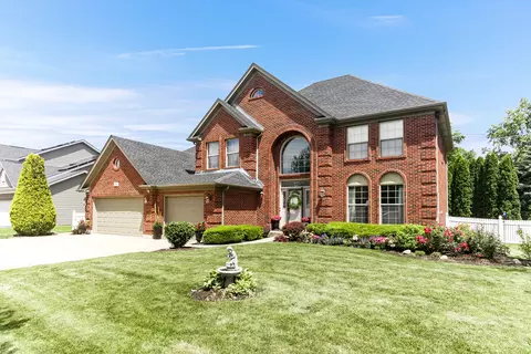 16305 Riverwood Dr, Plainfield, IL 60586