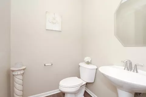 Bath - 3617 Emerald Rd, Elgin, IL 60124 photo 1 of 4