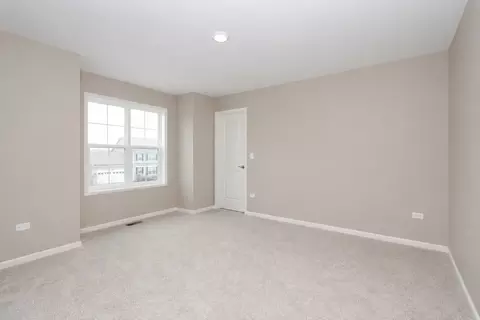 Bedroom - 3617 Emerald Rd, Elgin, IL 60124 photo 4 of 10