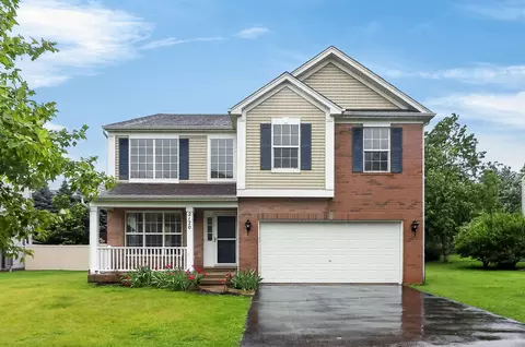 2120 Grand Pointe Trl, Aurora, IL 60504