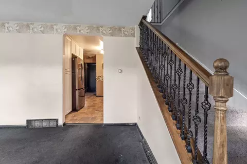 Entry Way - 3537 Harvey Ave, Berwyn, IL 60402 photo 1 of 4