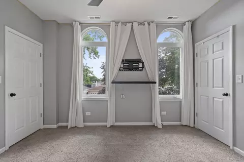 Bedroom - 3537 Harvey Ave, Berwyn, IL 60402 photo 6 of 7