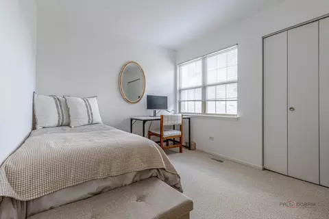 Bedroom - 951 Ridgefield Ln, Wheeling, IL 60090 photo 3 of 3