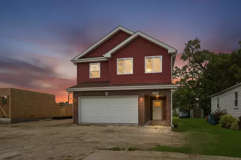 Exterior - 15234 7th Ave, Phoenix, IL 60426 photo 2 of 2