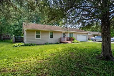 306 W Olive St, Minier, IL 61759