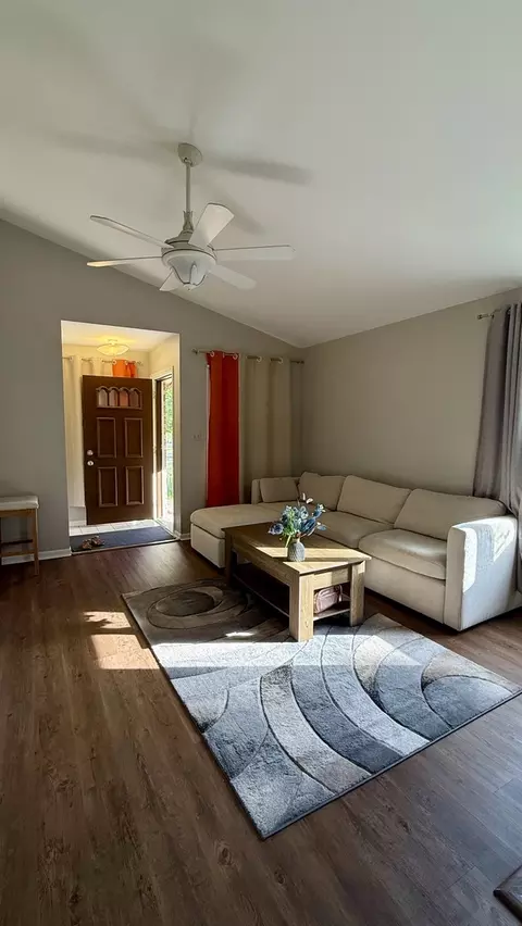 Other - 151 Pier Ct, Naperville, IL 60565 photo 3 of 6