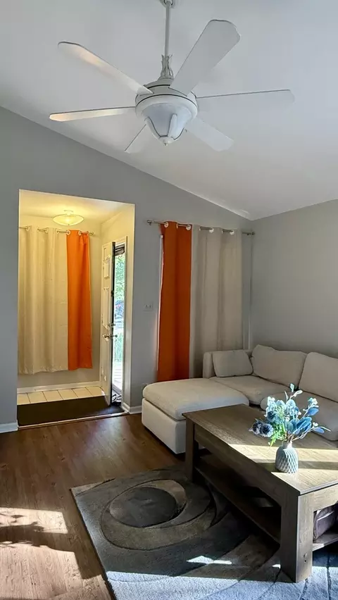 Entry Way - 151 Pier Ct, Naperville, IL 60565 photo 1 of 1