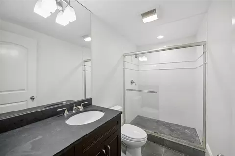 Bath - 413 Jackson Ave, Glencoe, IL 60022 photo 5 of 5