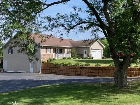 9699 Il Route 84, Savanna, IL 61074