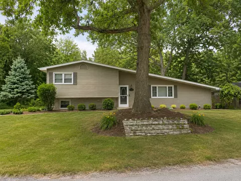 4623 W Nancy Dr, Kankakee, IL 60901 photo 2