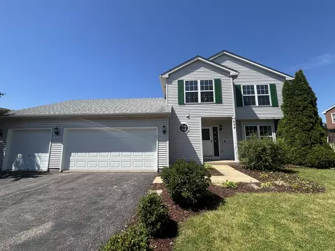 654 Anderson Dr, Lake In The Hills, IL 60156
