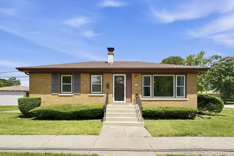 9300 Lorel Ave, Skokie, IL 60077