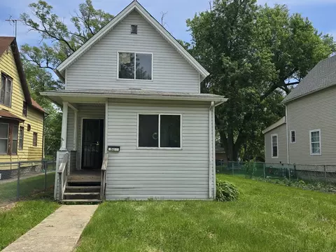 15213 Turlington Ave, Harvey, IL 60426