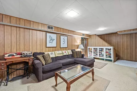 731 Selborne Rd, Riverside, IL 60546 photo 23