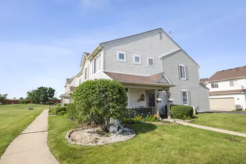 138 Azalea Cir #138, Romeoville, IL 60446