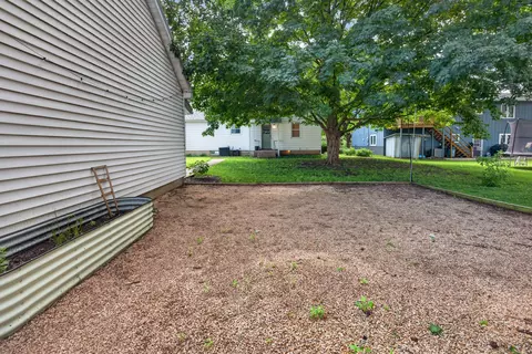 Exterior - 907 N Oak St, Normal, IL 61761 photo 8 of 10
