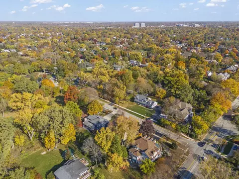 View/Area - 1570 Orchard Rd, Wheaton, IL 60189 photo 8 of 8