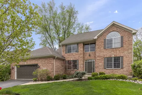 1570 Orchard Rd, Wheaton, IL 60189
