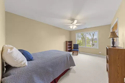 Bedroom - 1570 Orchard Rd, Wheaton, IL 60189 photo 4 of 5