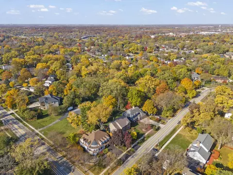 View/Area - 1570 Orchard Rd, Wheaton, IL 60189 photo 5 of 8