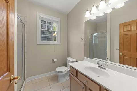 Bath - 1570 Orchard Rd, Wheaton, IL 60189 photo 1 of 5