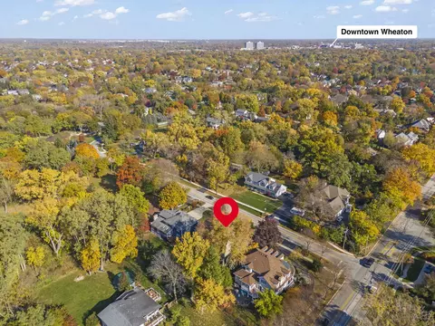 View/Area - 1570 Orchard Rd, Wheaton, IL 60189 photo 4 of 8