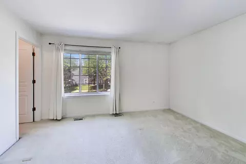 Bedroom - 1279 Summersweet Ln, Bartlett, IL 60103 photo 3 of 4
