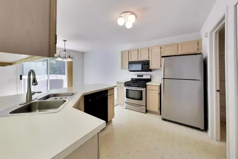 Kitchen - 1279 Summersweet Ln, Bartlett, IL 60103 photo 1 of 2