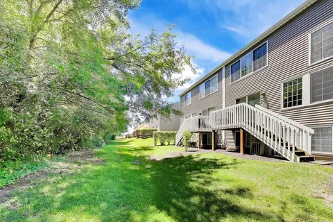 Exterior - 1279 Summersweet Ln, Bartlett, IL 60103 photo 5 of 6