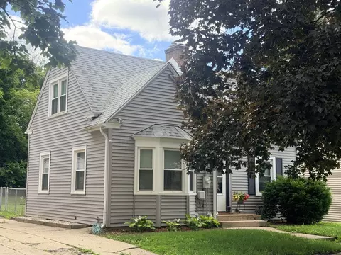 402 S Rockford Ave, Rockford, IL 61104