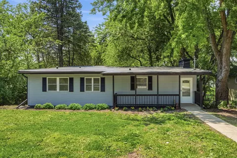 1302 S Lawler Ave, Lombard, IL 60148