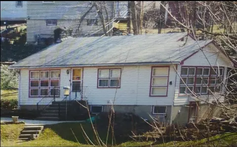 124 Chicago Rd, Oswego, IL 60543