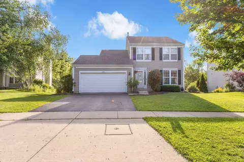 1807 Van Dyke Ln, Carpentersville, IL 60110