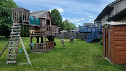 Exterior - 715 Cherry Tree Ln, Genoa, IL 60135 photo 6 of 11
