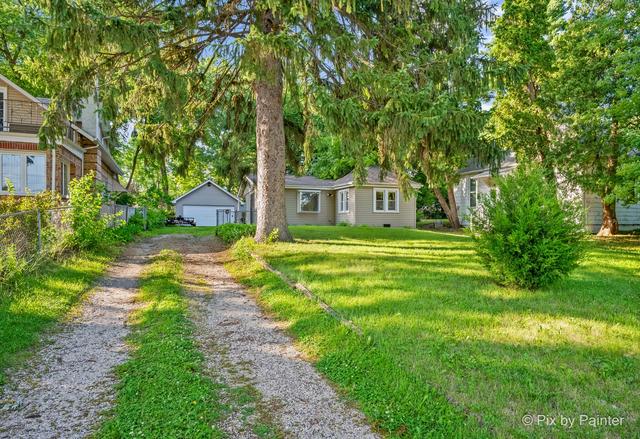 208 Opatrny Dr, Fox River Grove, IL 60021