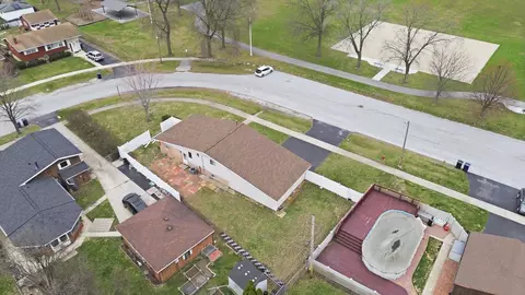 View/Area - 10725 S Rutherford Ave, Worth, IL 60482 photo 3 of 6