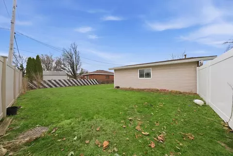 Exterior - 10725 S Rutherford Ave, Worth, IL 60482 photo 2 of 6
