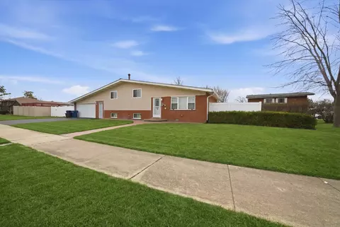 10725 S Rutherford Ave, Worth, IL 60482