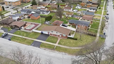 View/Area - 10725 S Rutherford Ave, Worth, IL 60482 photo 6 of 6