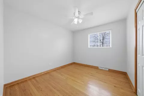Bedroom - 10725 S Rutherford Ave, Worth, IL 60482 photo 1 of 10