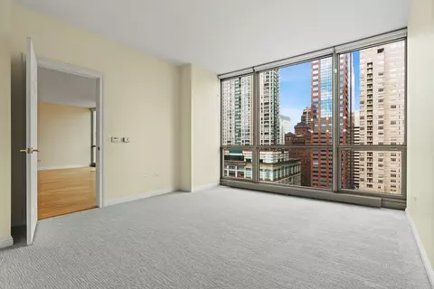 21 E Huron St #2104, Chicago, IL 60611 photo 7