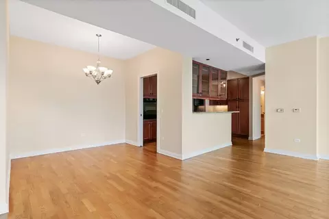 21 E Huron St #2104, Chicago, IL 60611 photo 6