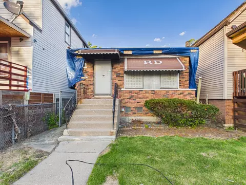 7123 S Honore St, Chicago, IL 60636