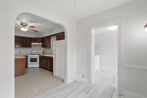 Entry Way - 2202 44th St, Moline, IL 61265 photo 1 of 3