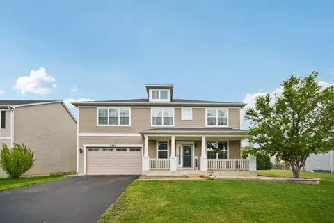 2465 Heron Ln, Wauconda, IL 60084