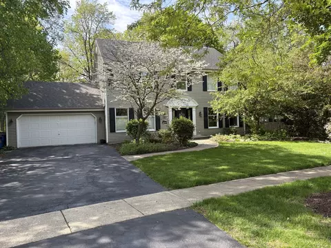 2030 Forest Ridge Rd, Saint Charles, IL 60174