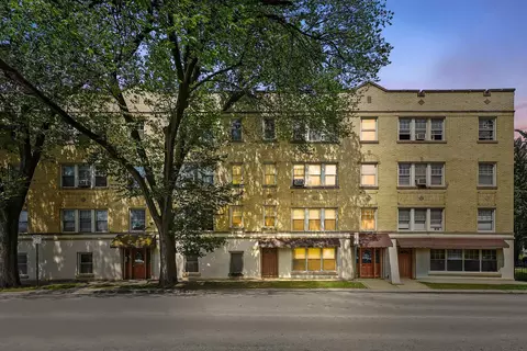 432 Harrison St #3, Oak Park, IL 60304