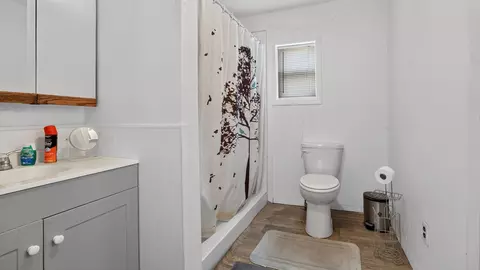 Bath - 903 Low St, Bloomington, IL 61701 photo 1 of 3